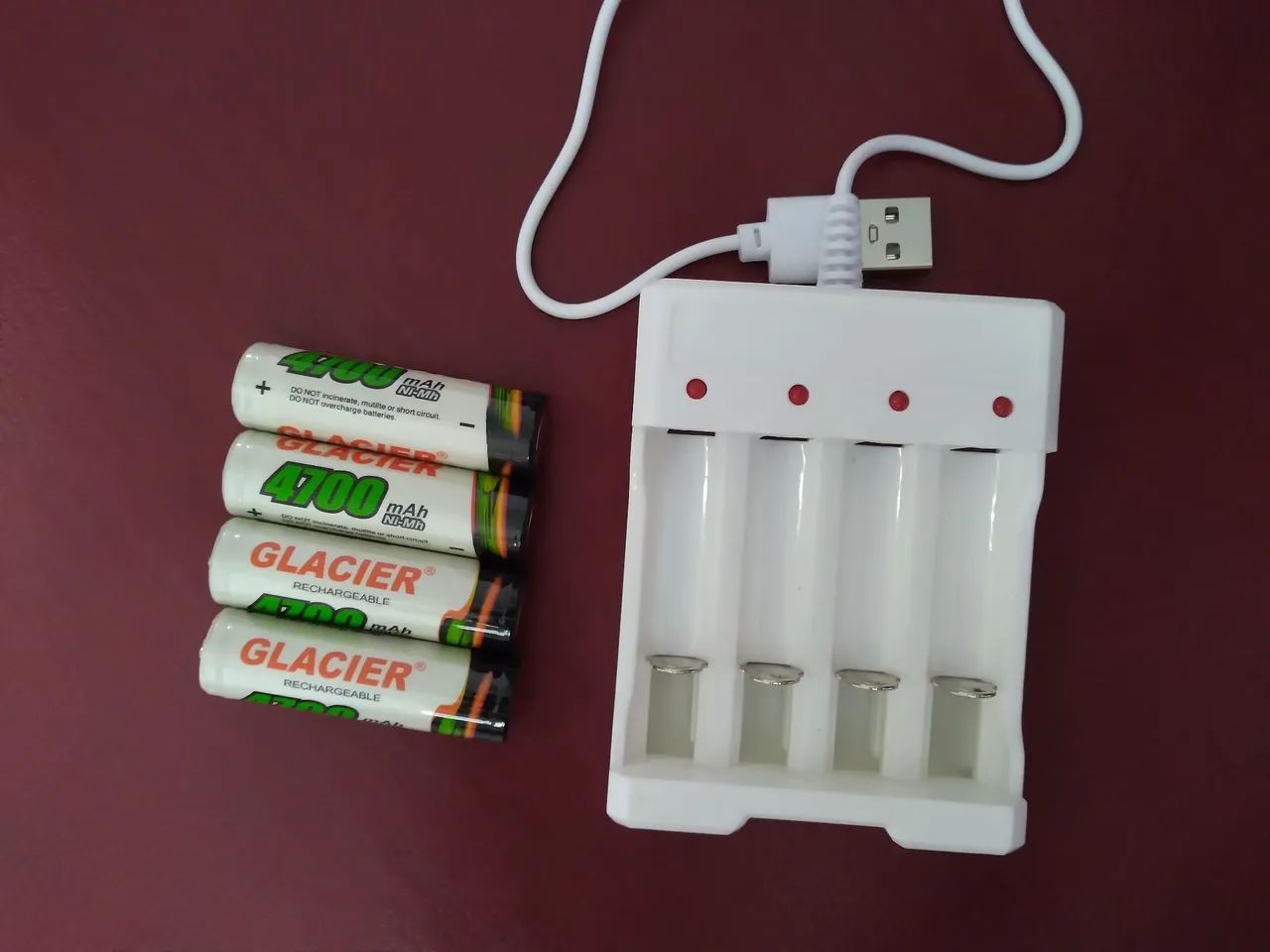 Pilhas Recarregáveis Glacier 4700mAh c/ carregador bivolt - Foto 3