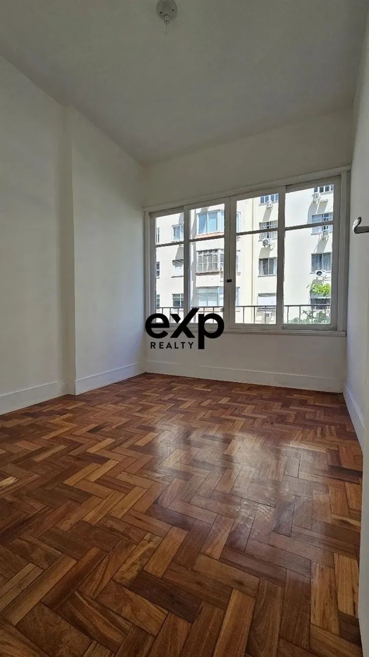 Apartamento Reformado com 3 Quartos à Venda na Quadra da Praia do Leme - Vista Livre, Anda - Foto 5