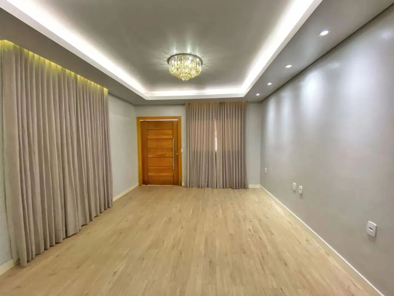 Excelente casa à Venda 4 Quartos, sendo 3 suítes  Conforto e Segurança em Grande Estilo! - Foto 4