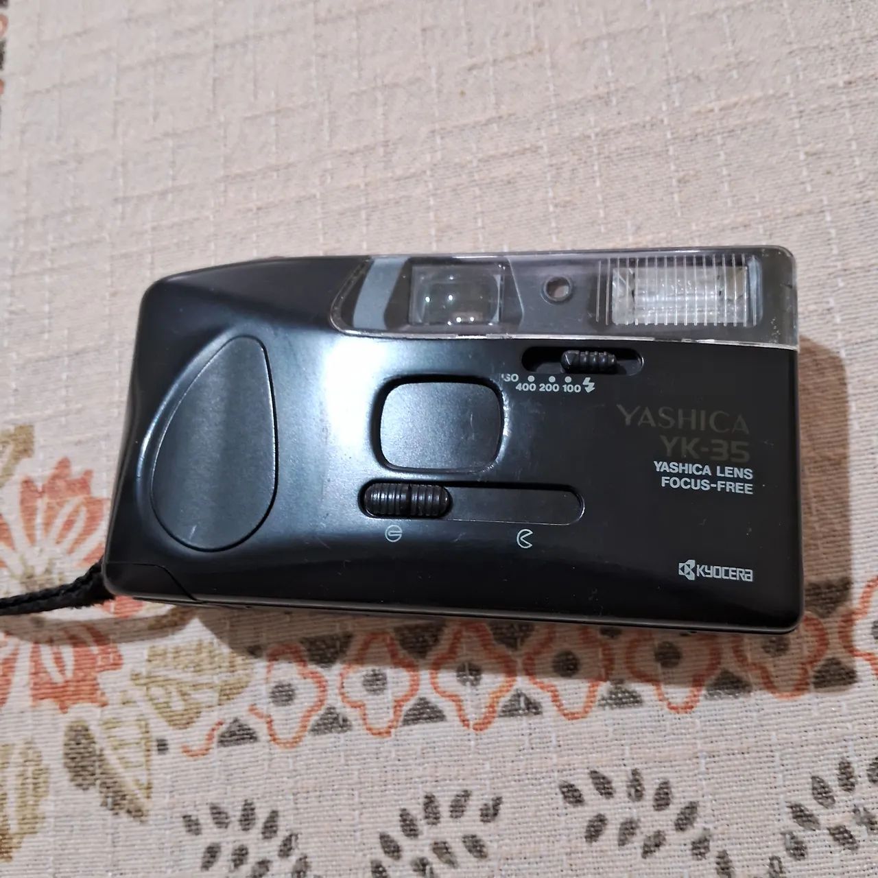 Câmera Yashica YK-35 - Lente Focus-Free