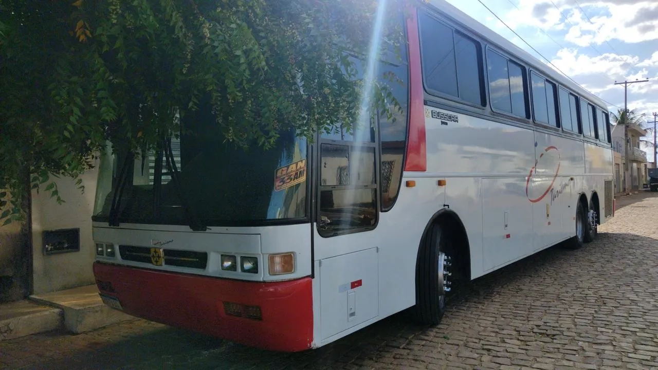 Ônibus Turístico - Conforto e Segurança para sua viagem!