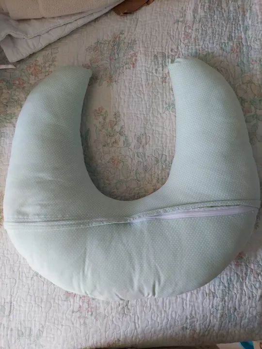 Travesseiro de amamentação personalizado com nome Mariana - Foto 2