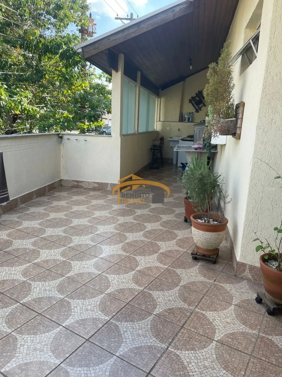 Sobrado p/ locação, Vl Campesina-Osasco p/ residência ou comércio 2 dormitórios, sacada, g