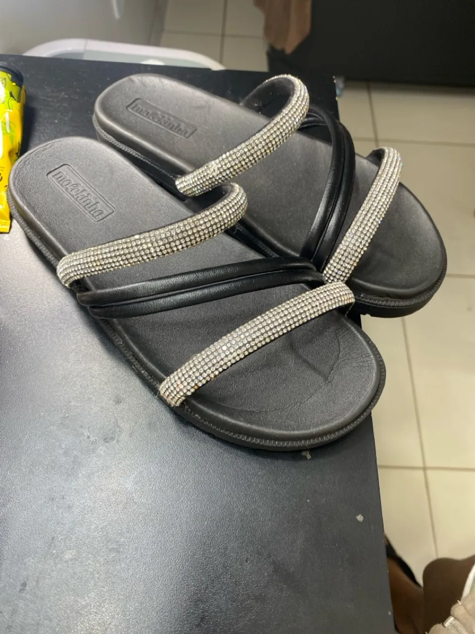 Sandália Molekinha com Strass - Elegância e Conforto!