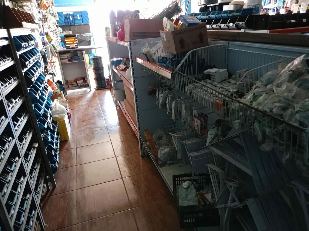 Matérias para ferragens e hidráulicas - Foto 15