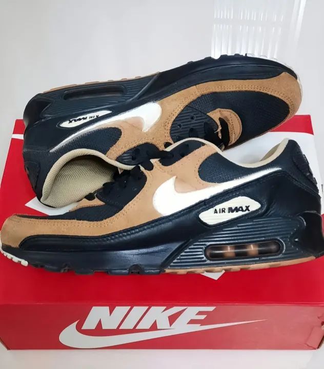 Nike Air Max 90 (Original/ 40) - Black/Elemental Gold