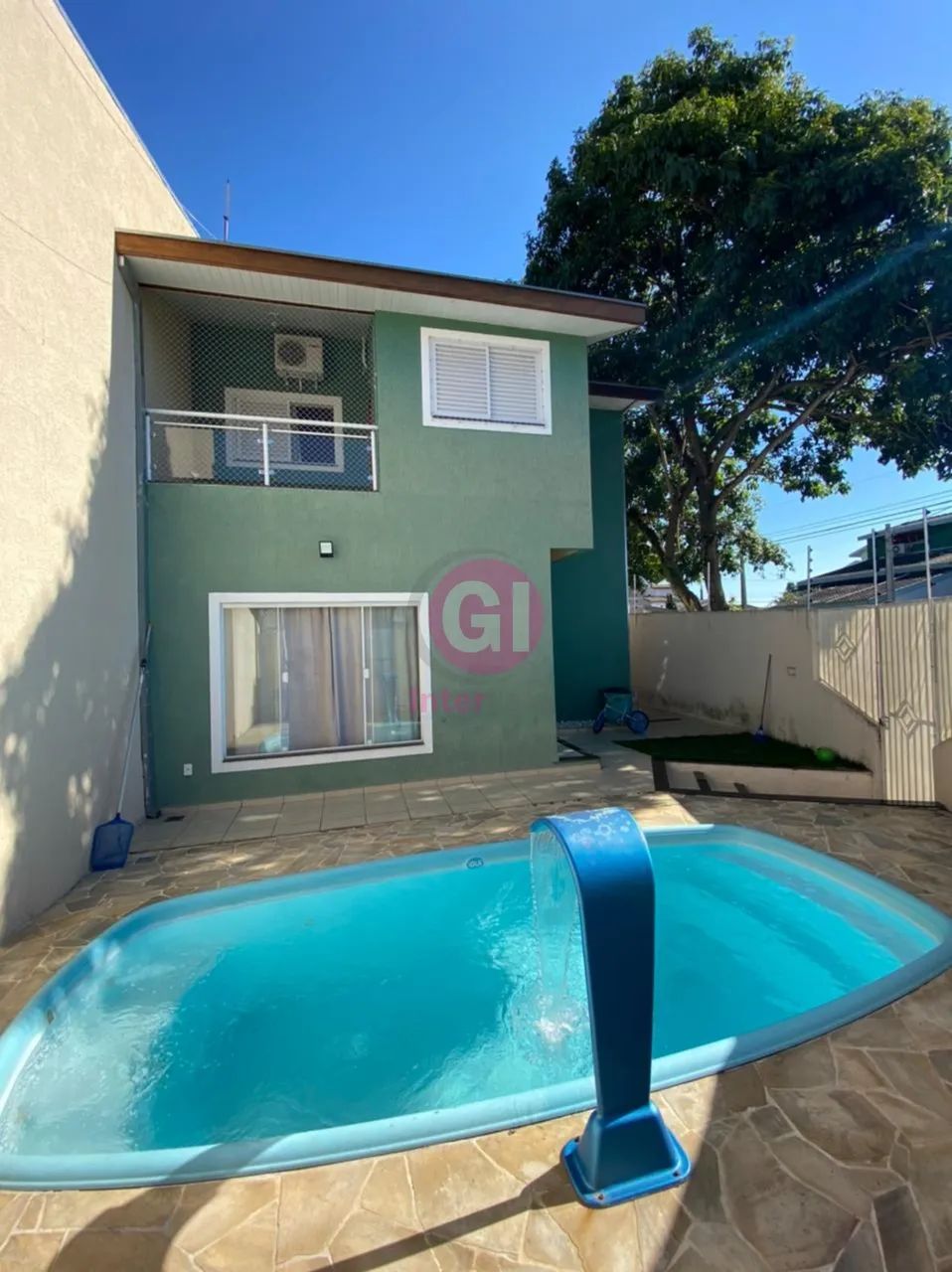 ALUGO CASA COM PISCINA NO VILLA BRANCA 4 QUARTOS 3 SUITES em JACAREÍ SP