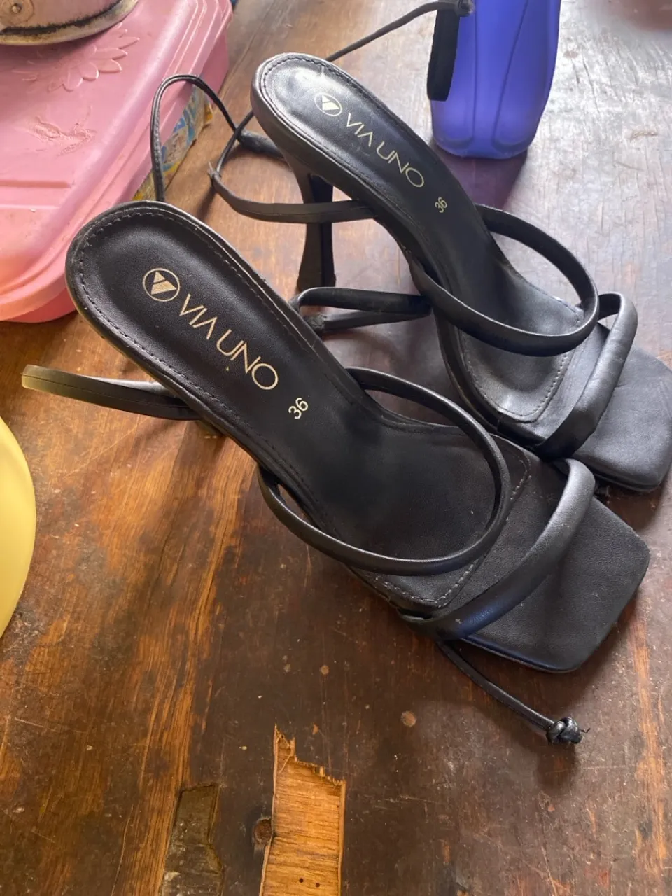 Sandália Salto Fino Via Uno - Tamanho 36