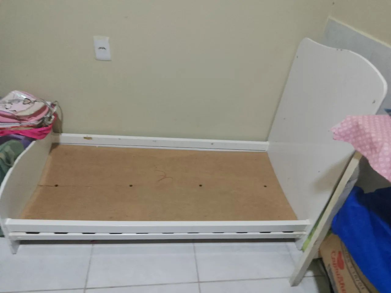 Cama Infantil Branca - Conforto e Segurança