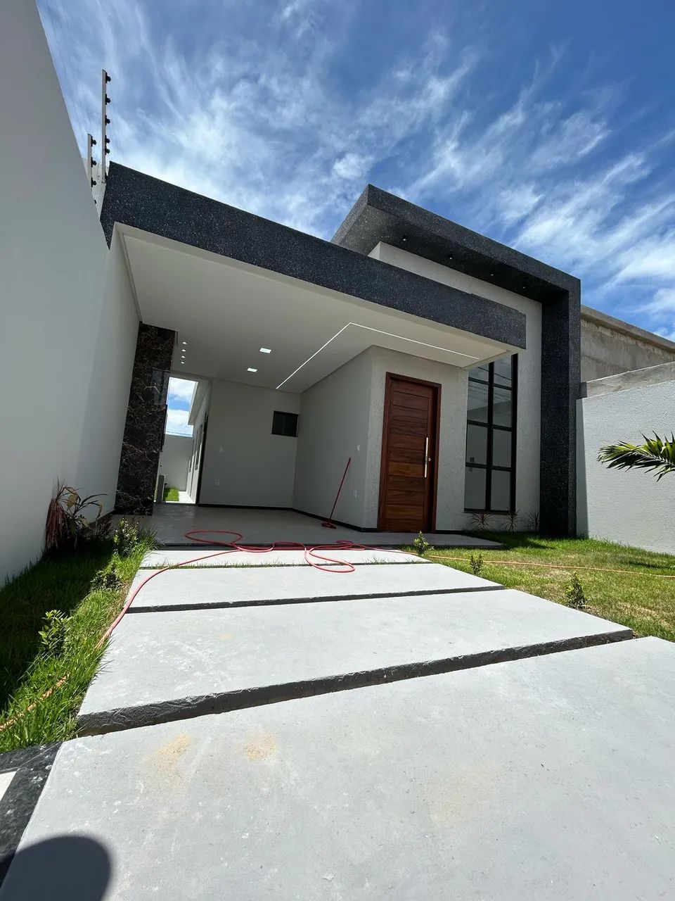 Casa Padrão no Luar Da Barra   com 102m² ,3 quartos ,1 suites ,3 banheiros ,2 vagas - Foto 2