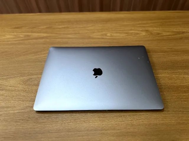 MACBOOK PRO, 32GB RAM, CORE i9, 512 SSD, A1990, 15.4 POLEGADAS, TOUCH BAR