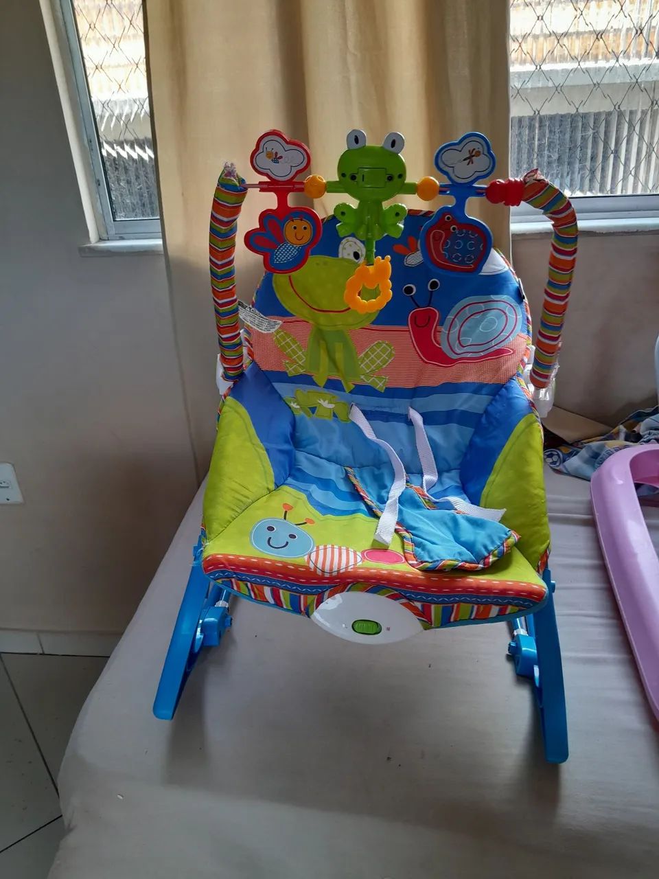 Cadeira de alimentação,andador,cadeira de balanço  para bebe - Foto 6