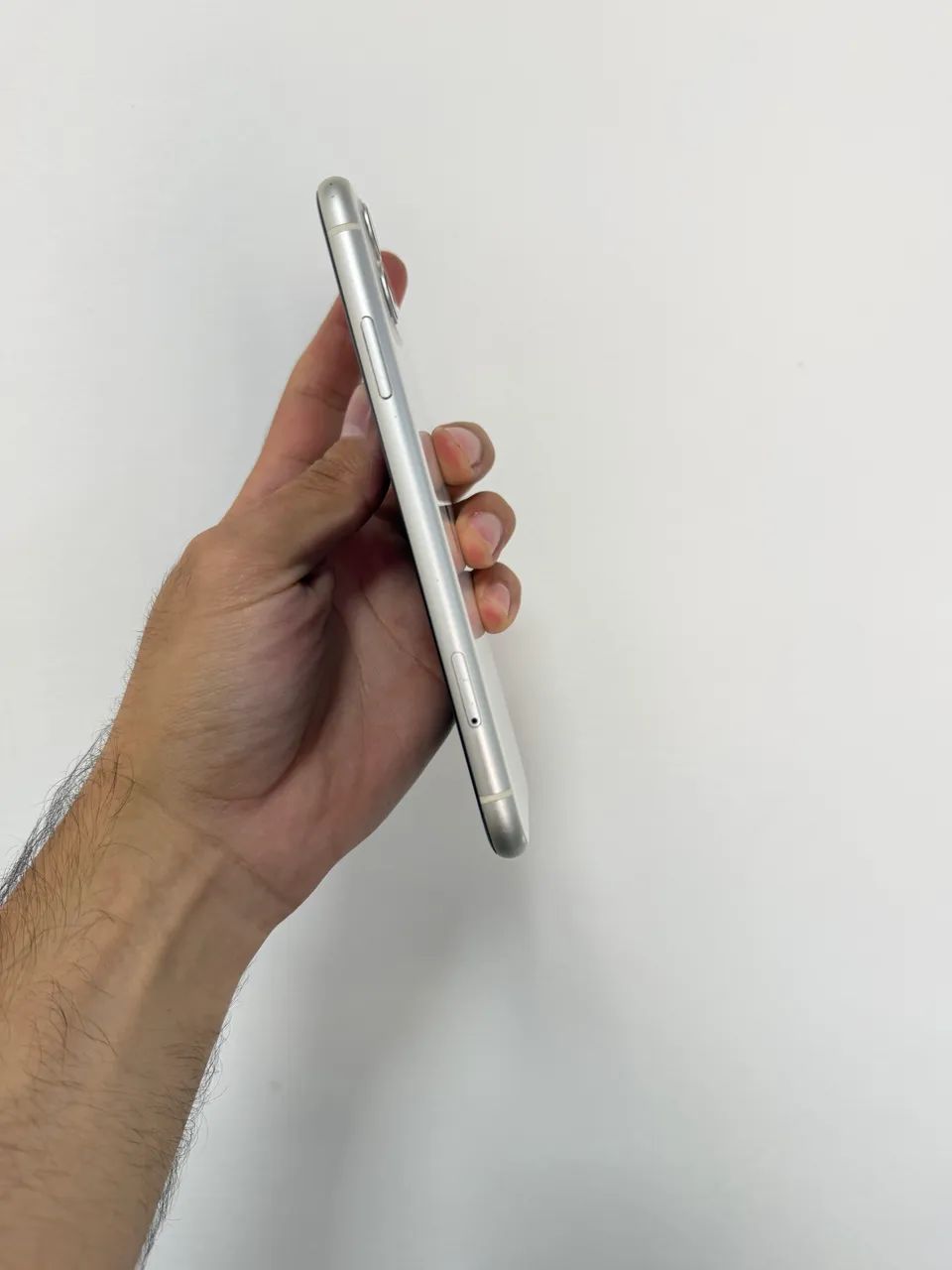 iPhone 11 64Gigas branco  - Foto 2