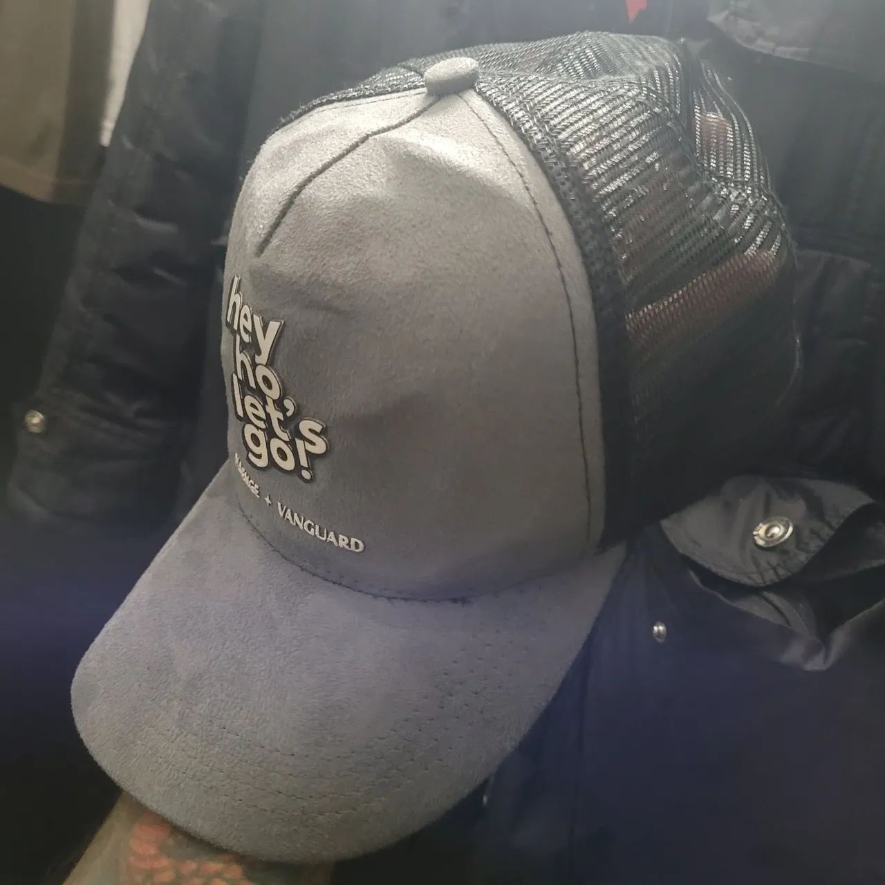 Bon é Trucker cinza de camurça  - Foto 2