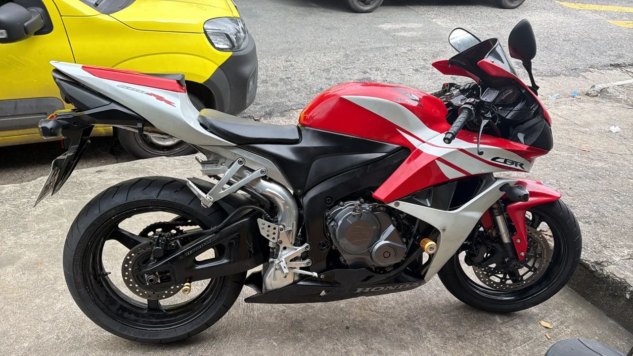 CBR 600RR 2008 - Foto 4