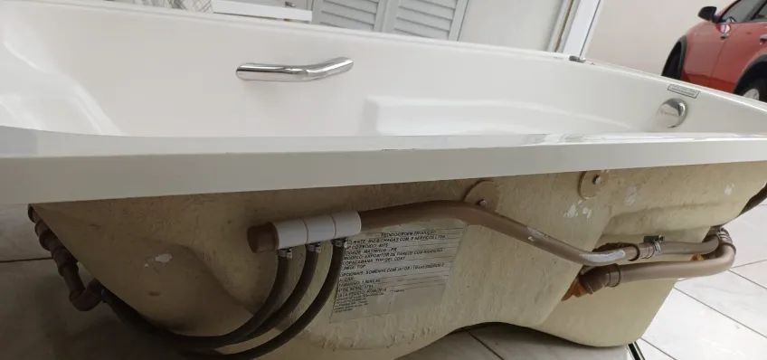 BANHEIRA COM HIDROMASSAGEM - NOVA - sem motor - Foto 5