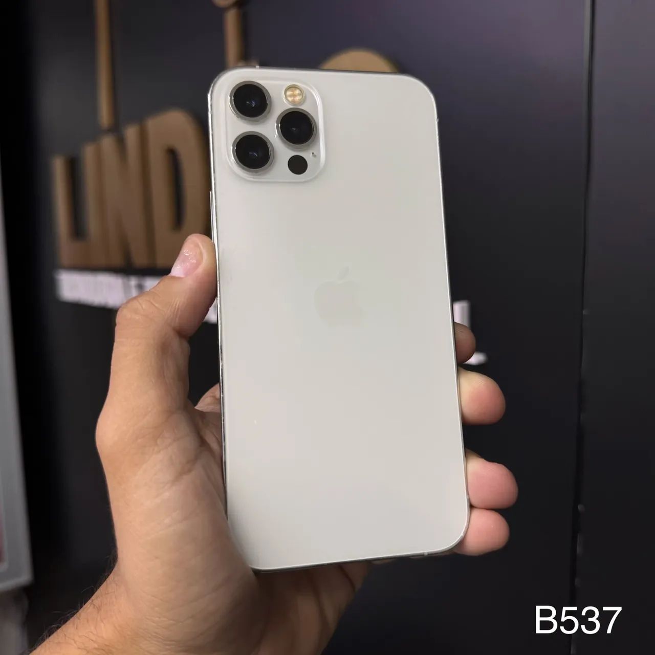 IPHONE 12 PRO 256GB PRATA TODO ORIGINAL / LOJA FÍSICA - Celulares