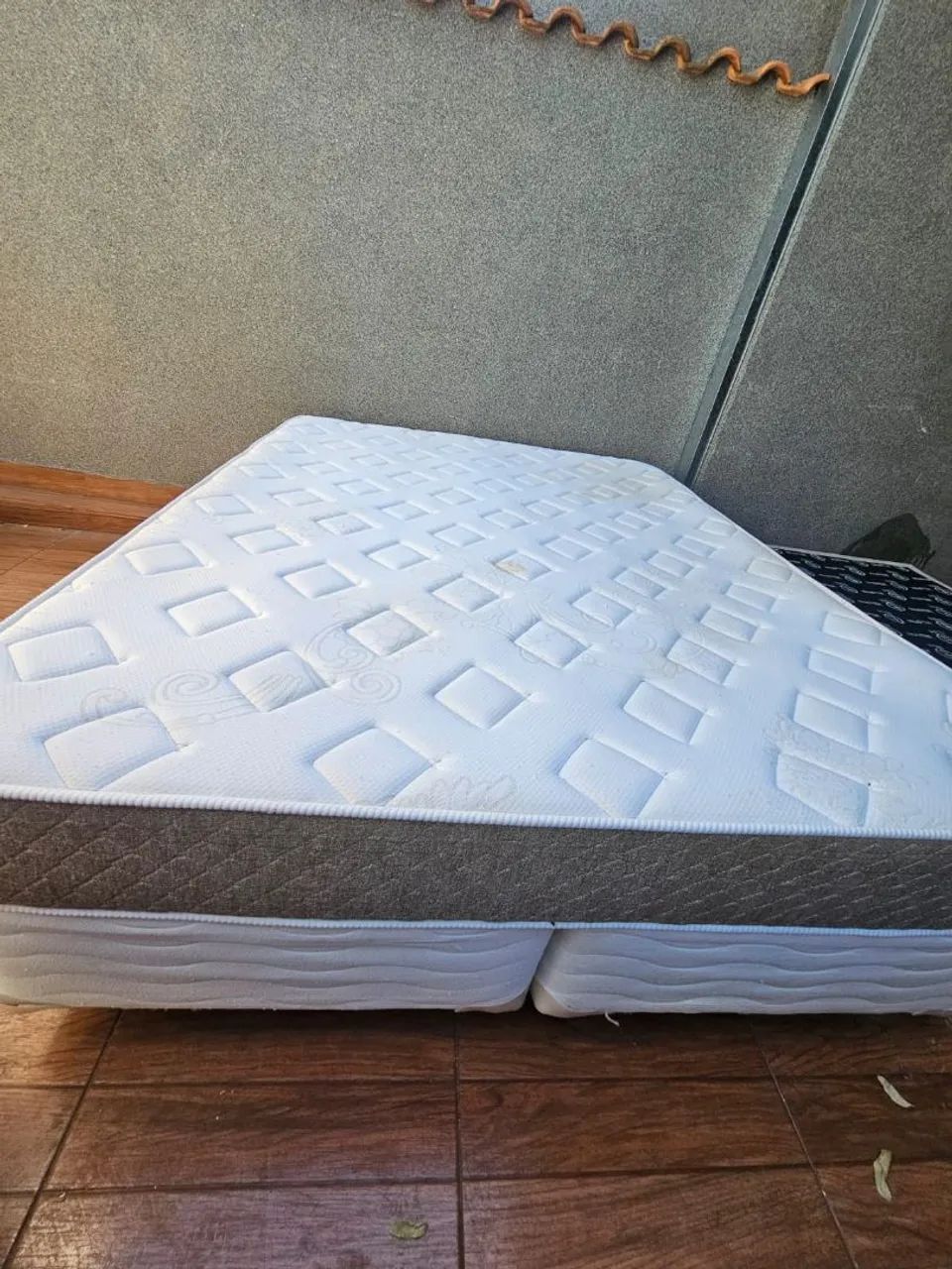 Cama box queen