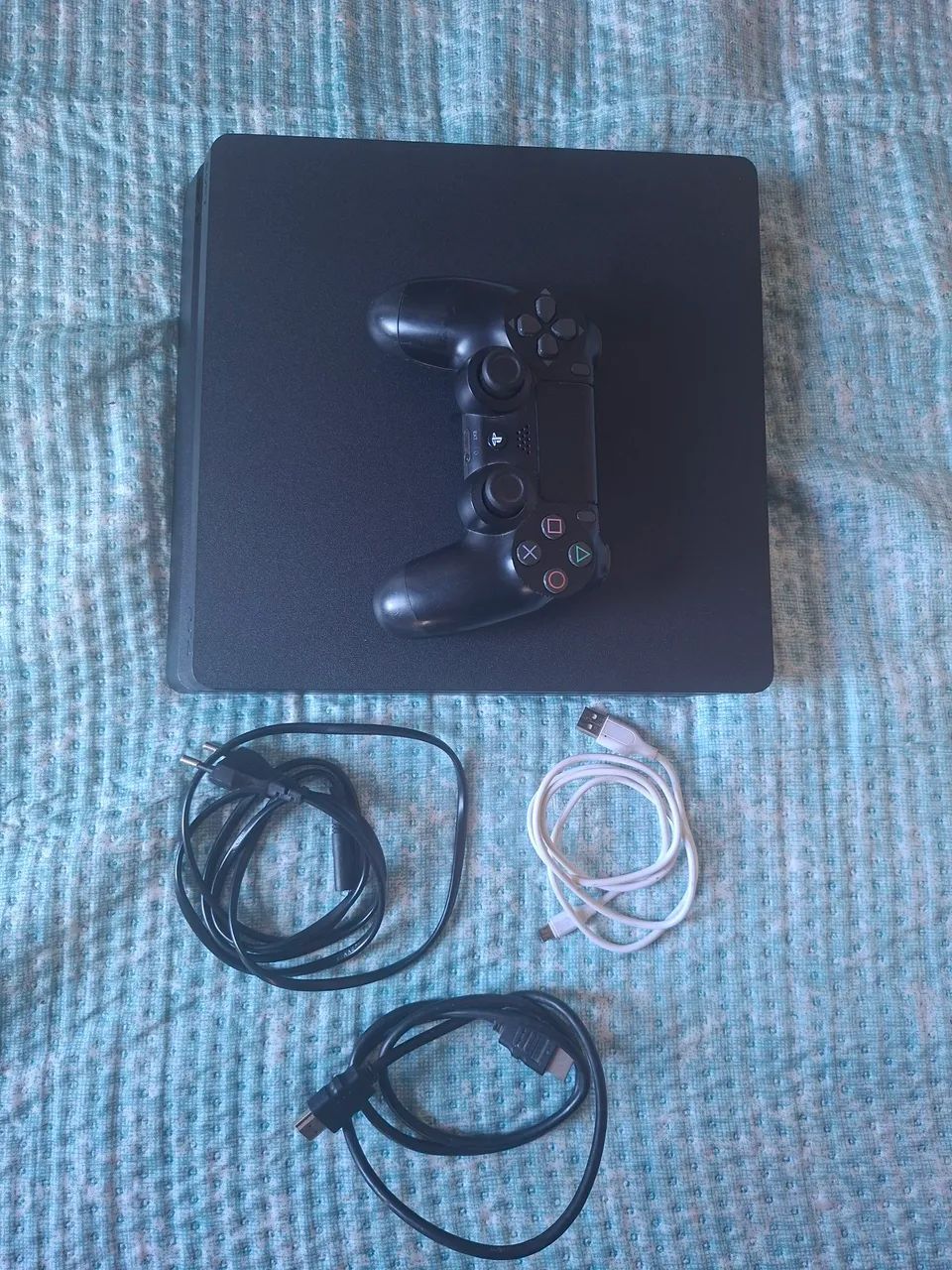 Ps4 slim 