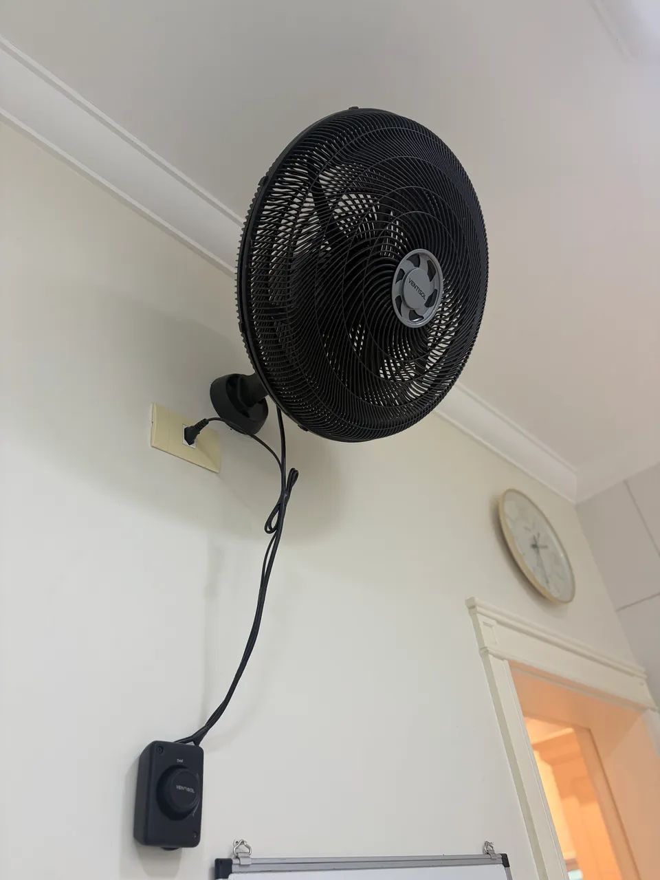 Ventilador de Parede Ventisol com Controle de Velocidade 