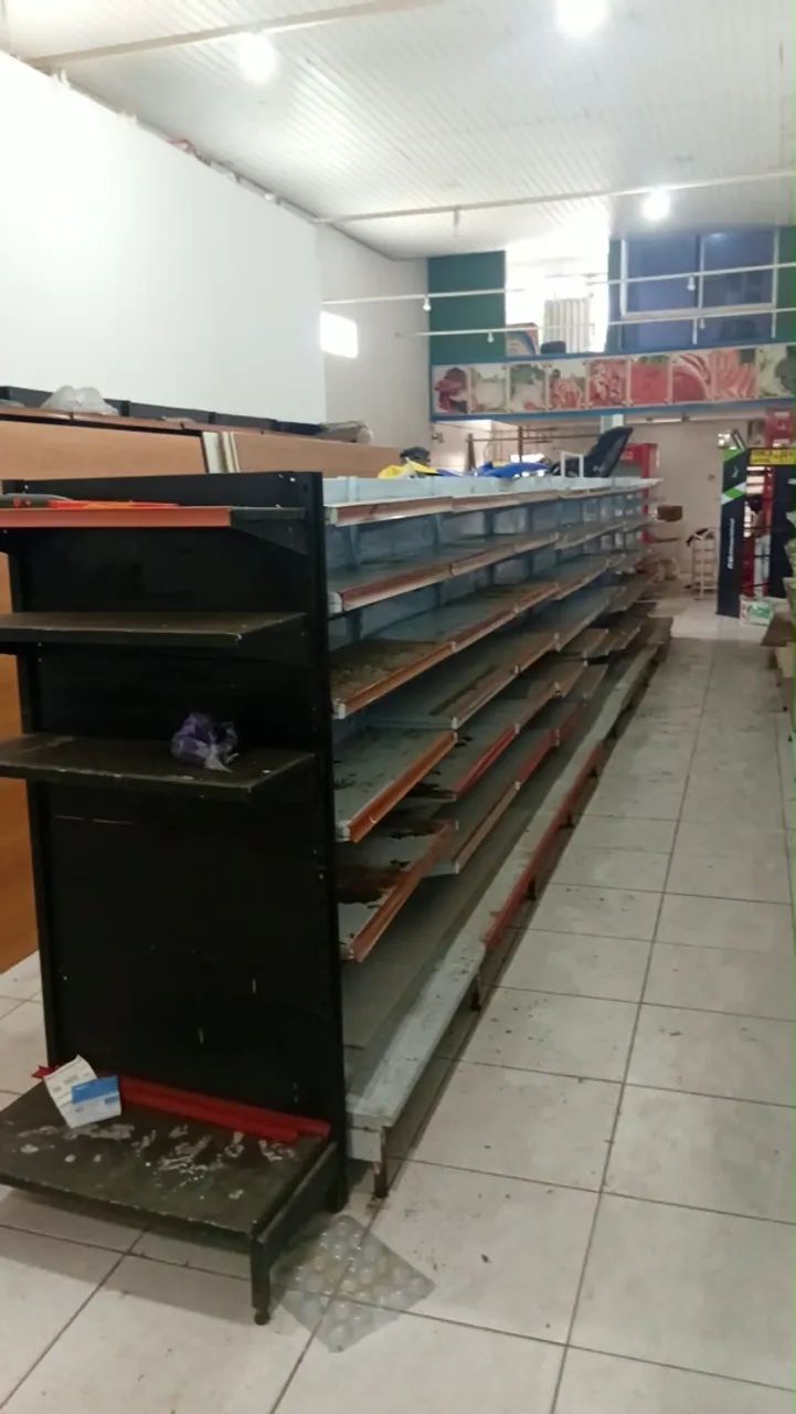 Gôndolas supermercado