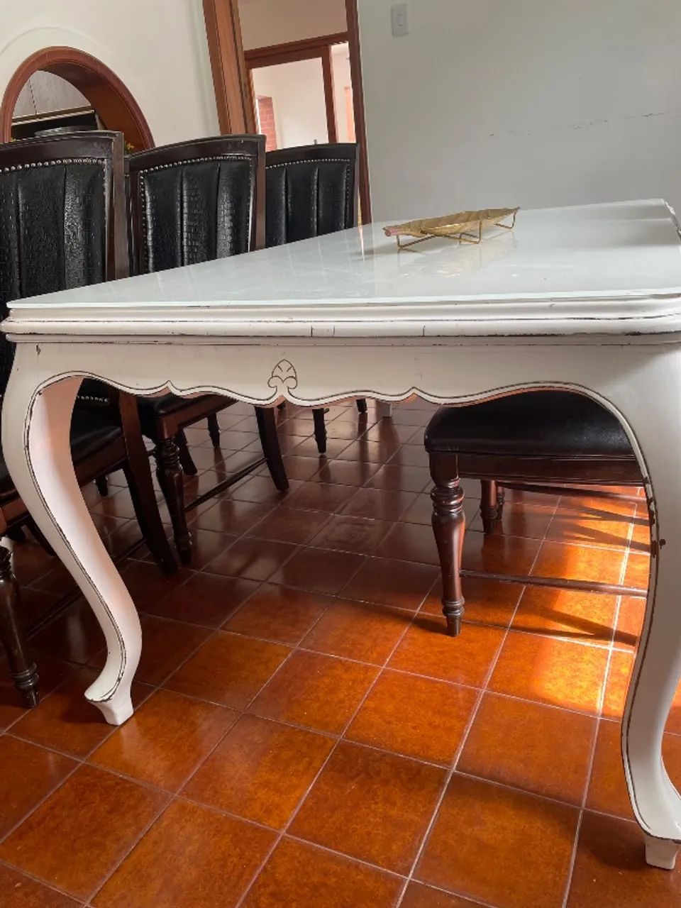 Mesa de jantar provençal com vidro branco  - Foto 3