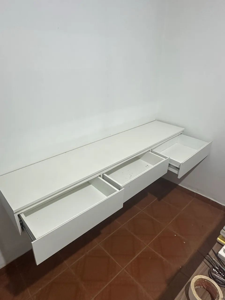 Vendo estante com gaveta  - Foto 2