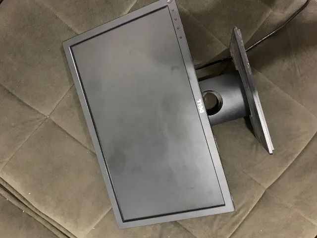 Monitor Dell 19 - DisplayPort/VGA