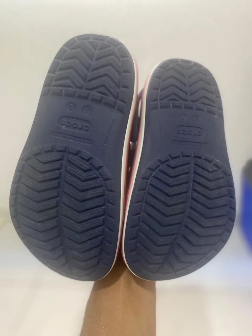 Crocs, assento e havaianas para crianças - Foto 4