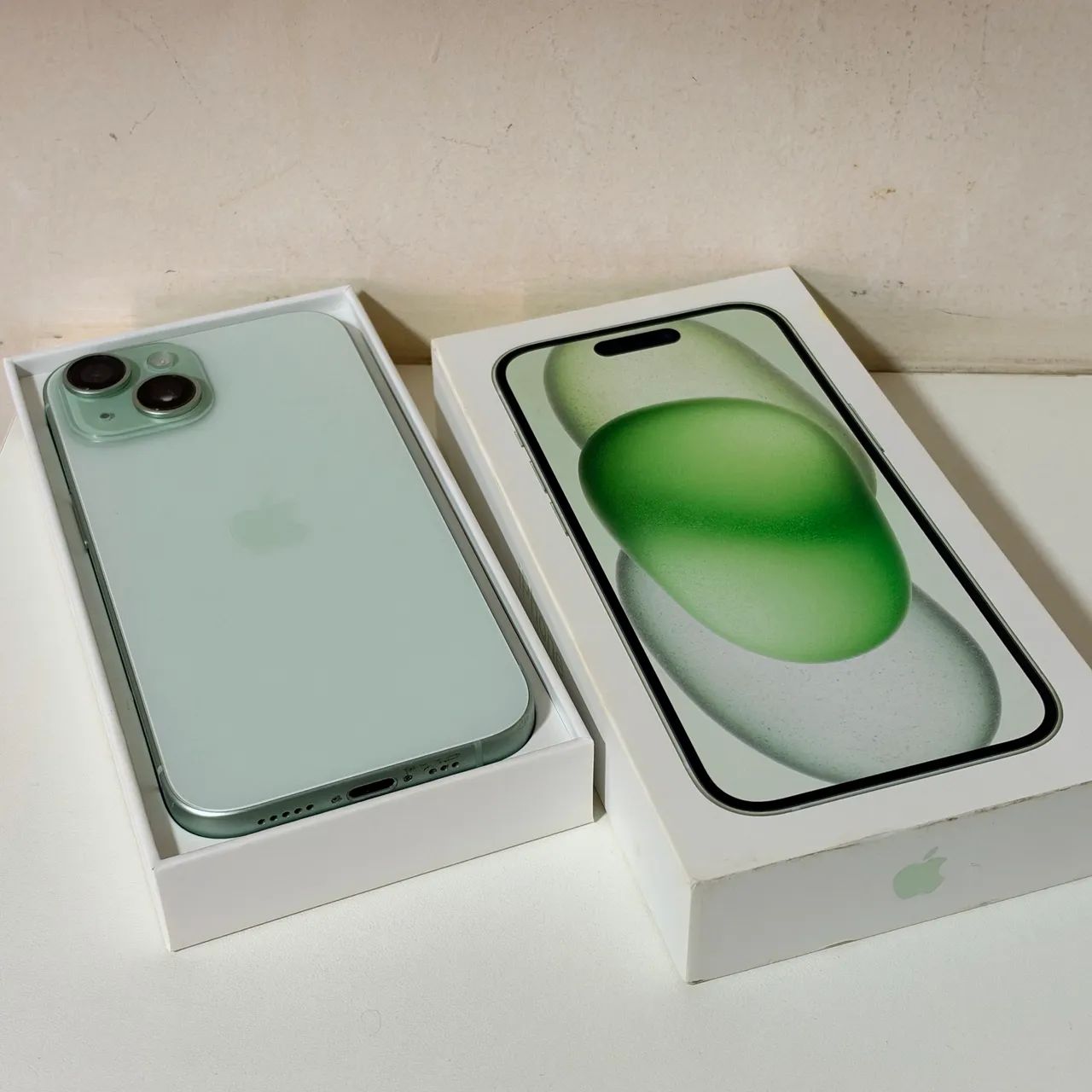 iPhone 15 128GB verde - Foto 3