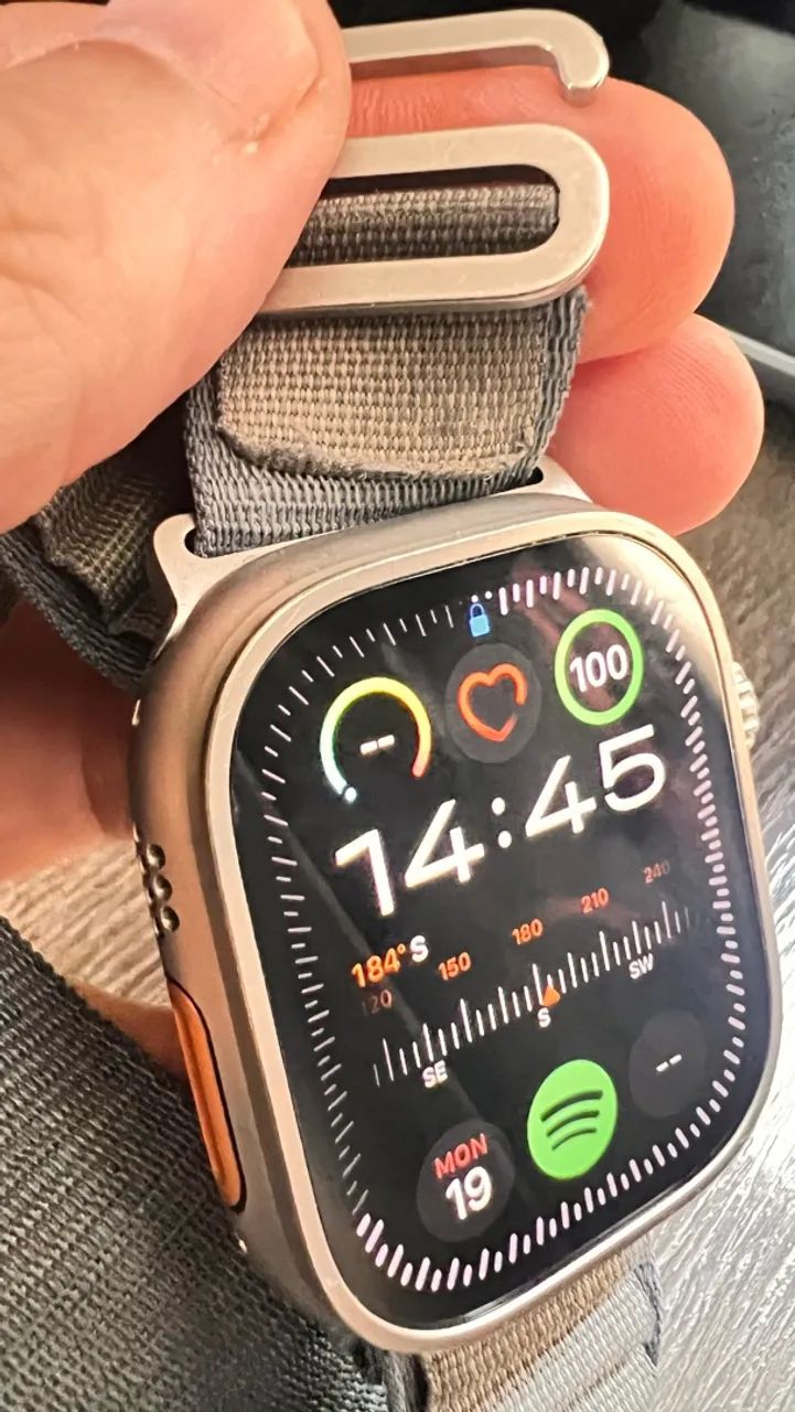 APPLE WATCH ULTRA 2 - TITANIUM