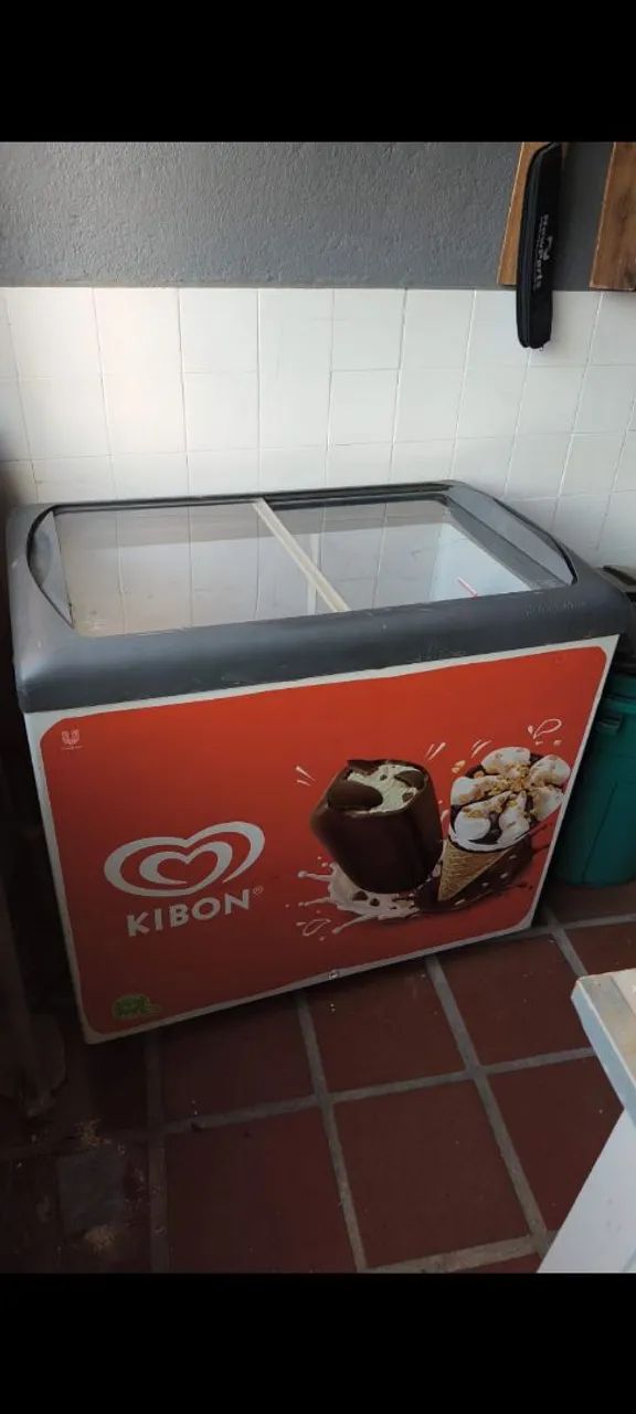 Freezer horizontal , vendo ou  Troco por rodas Aro 17 4 X100 mm