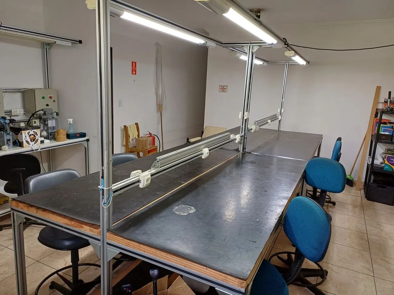 Bancada estação de trabalho405804950110883840