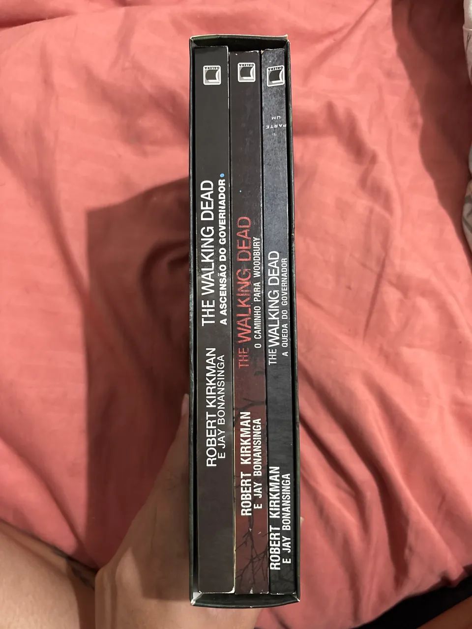 Box livros The walking dead - Foto 2
