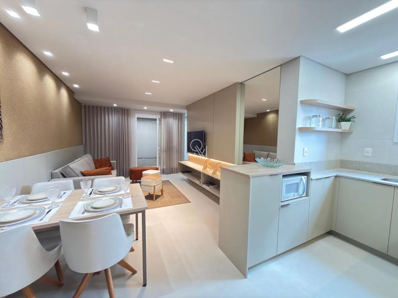 Apartamento com suíte e 2 vagas - Foto 2