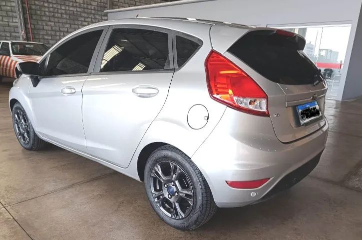 Repasse - New Fiesta 1.6 ano 2017 - Foto 7