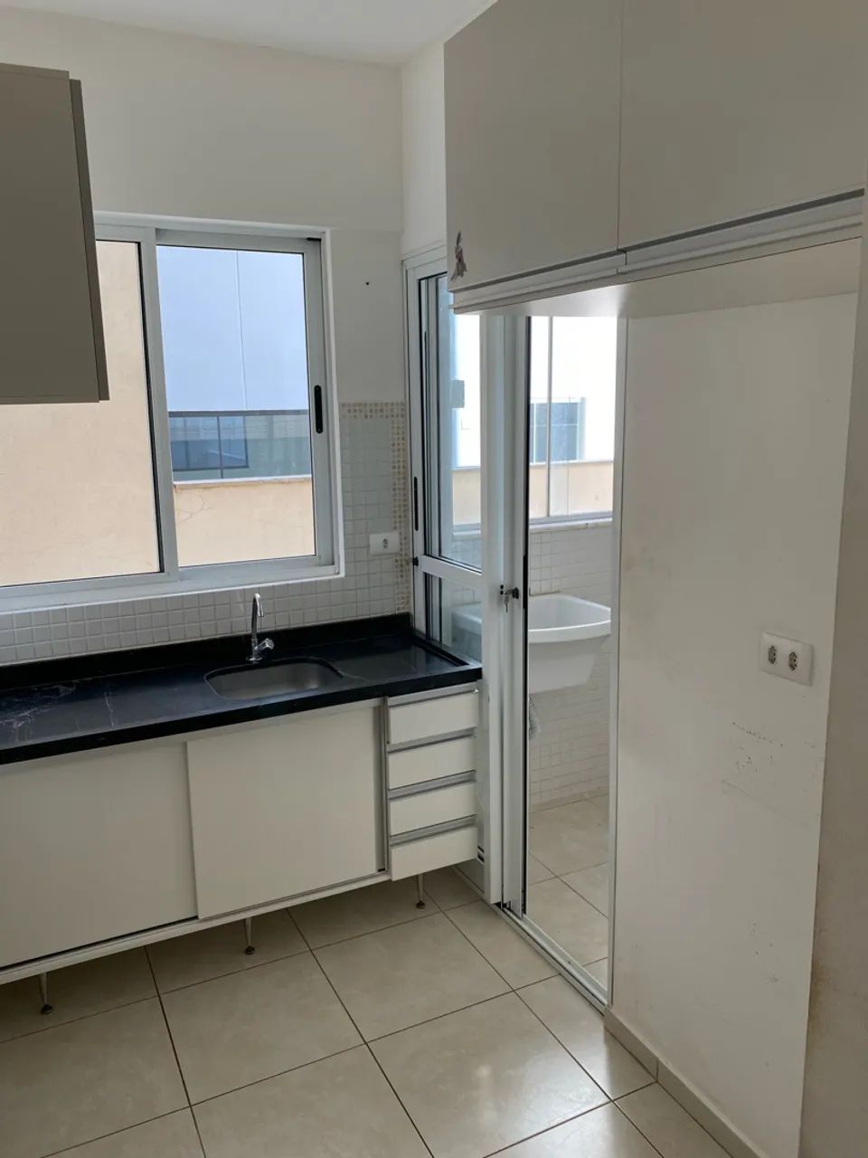 Apartamento Próximo Parque do Ingá 2 Quartos - Foto 4