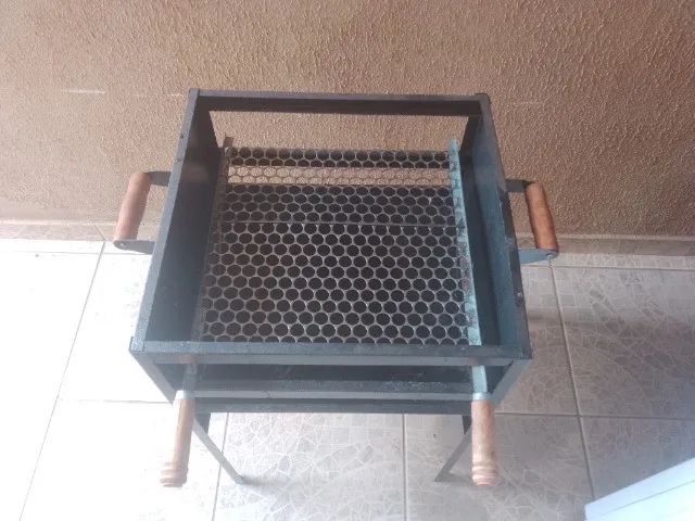 CHURRASQUEIRA  - Foto 2