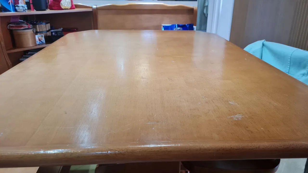 Mesa madeira maciça com cadeiras - Foto 5
