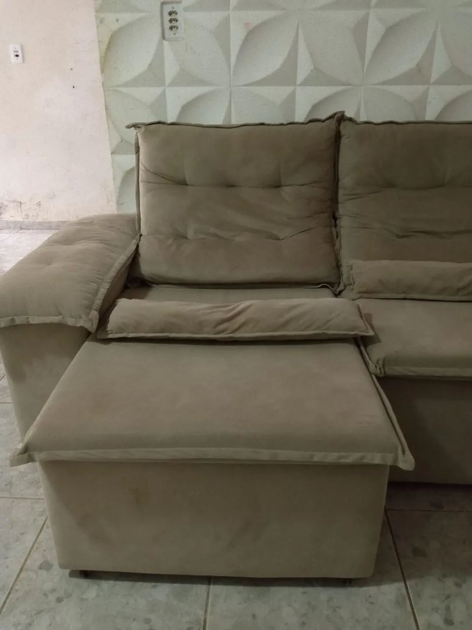 Sofá Retrátil e Reclinável Seminovo - Foto 3