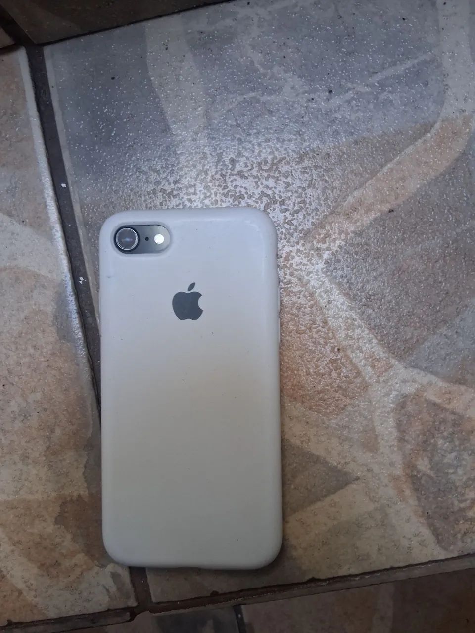 Iphone 8 seminovo - Foto 3