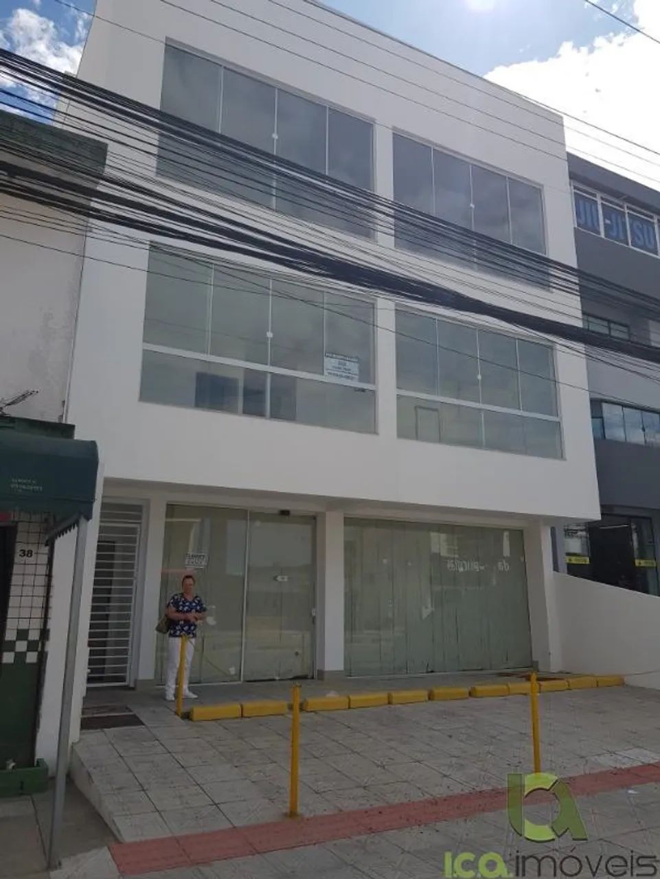 SALA AMPLA EM BARREIROS PARA LOCAÇÃO. - Foto 2