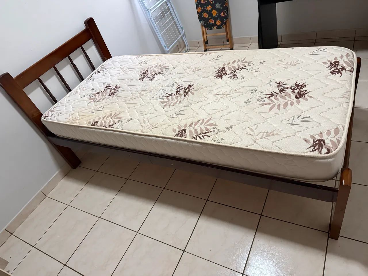 Cama com colchão