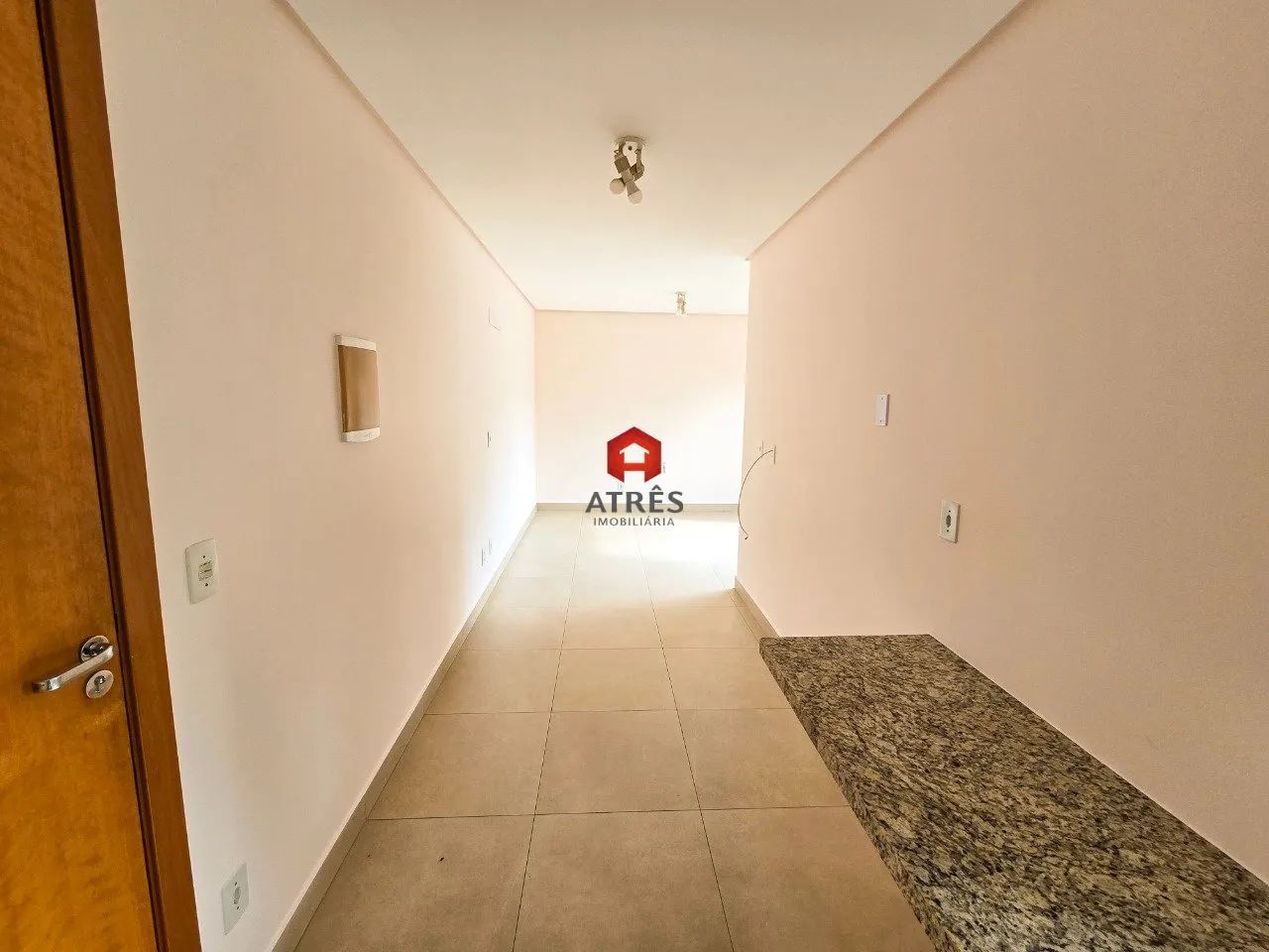 Kitnet para locação com 27m² localizada no Setor Central. - Foto 2