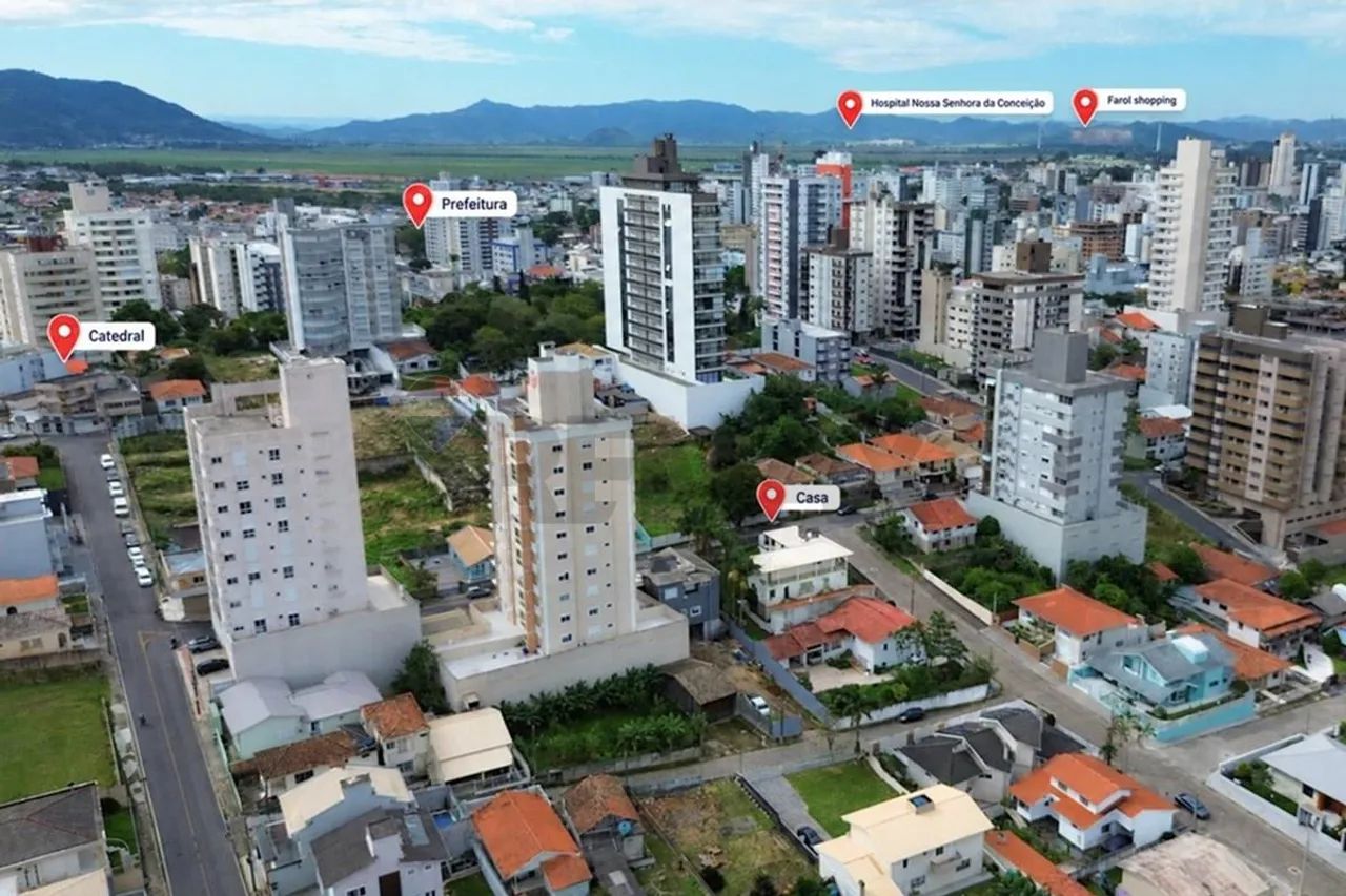 Imóvel no Centro de Tubarão  692 m² Próximo à Catedral