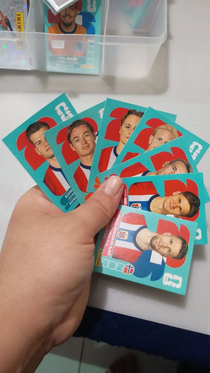 Figurinhas da copa  - Foto 4