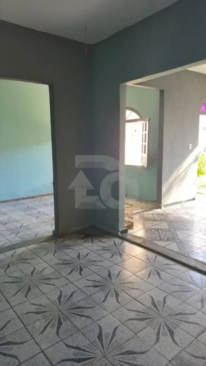 Casa no Luzia Para Venda com 4 Quartos, 2 Suítes e 2 Vagas