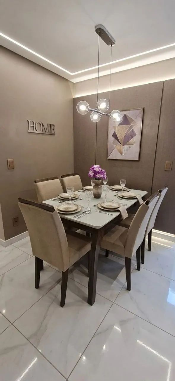 Mesa de jantar com tampo de vidro