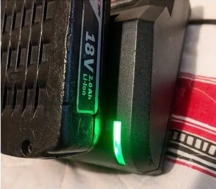 Bateria e Carregador Bosch profissional 18V - Foto 2