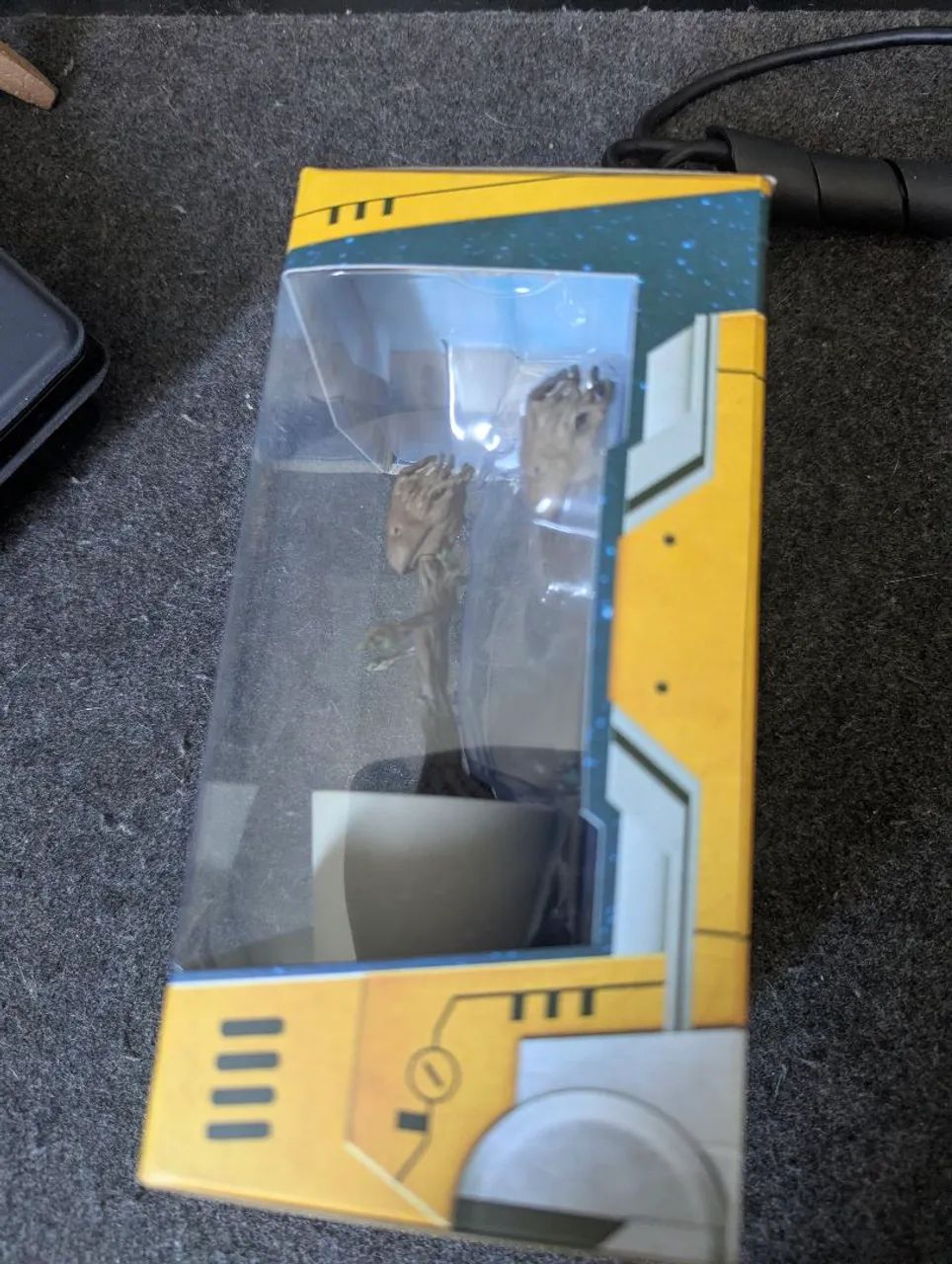 Colecionável - Little Groot - Hot toys - Foto 2